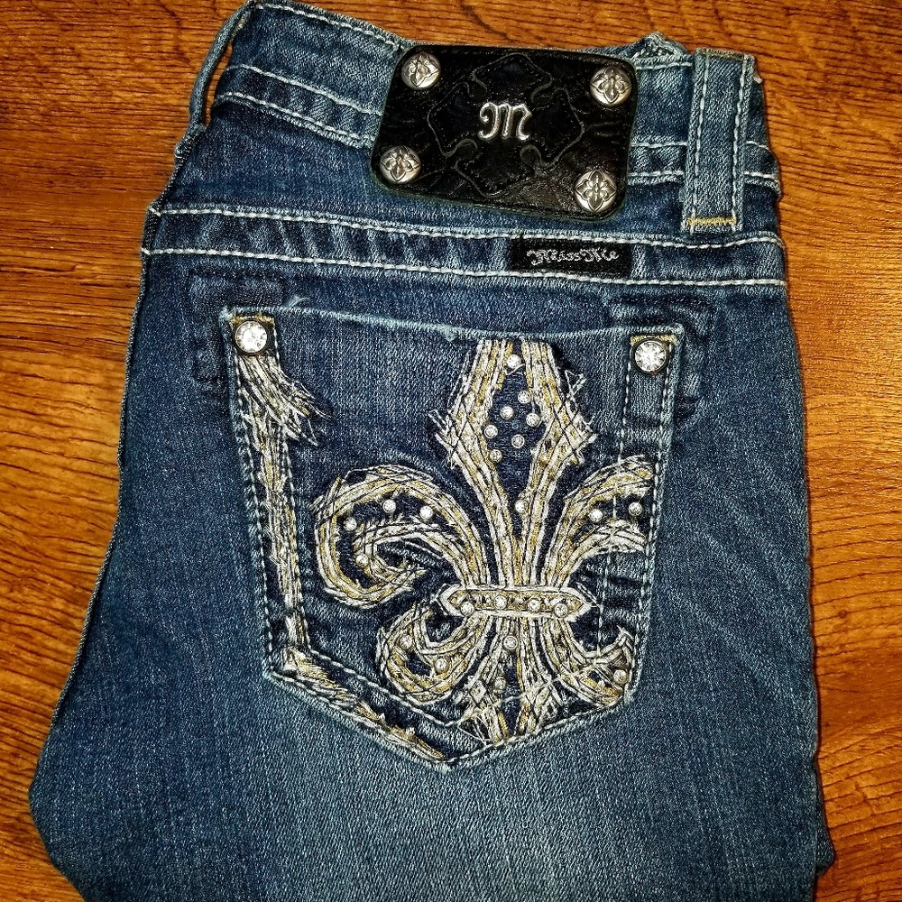 Miss Me Capri Jean's Size 26